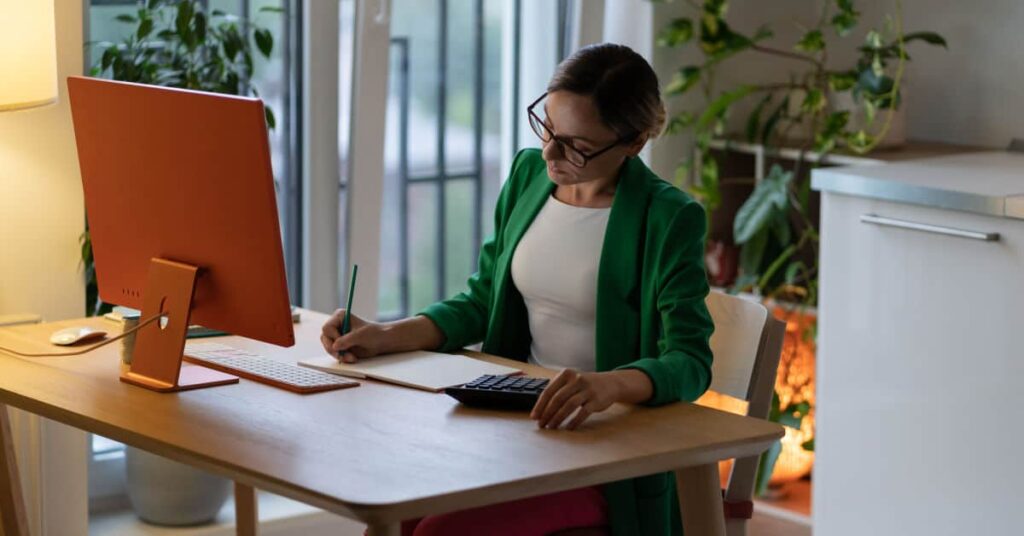 How to Put Together a Benefits Package When You’re Self-Employed