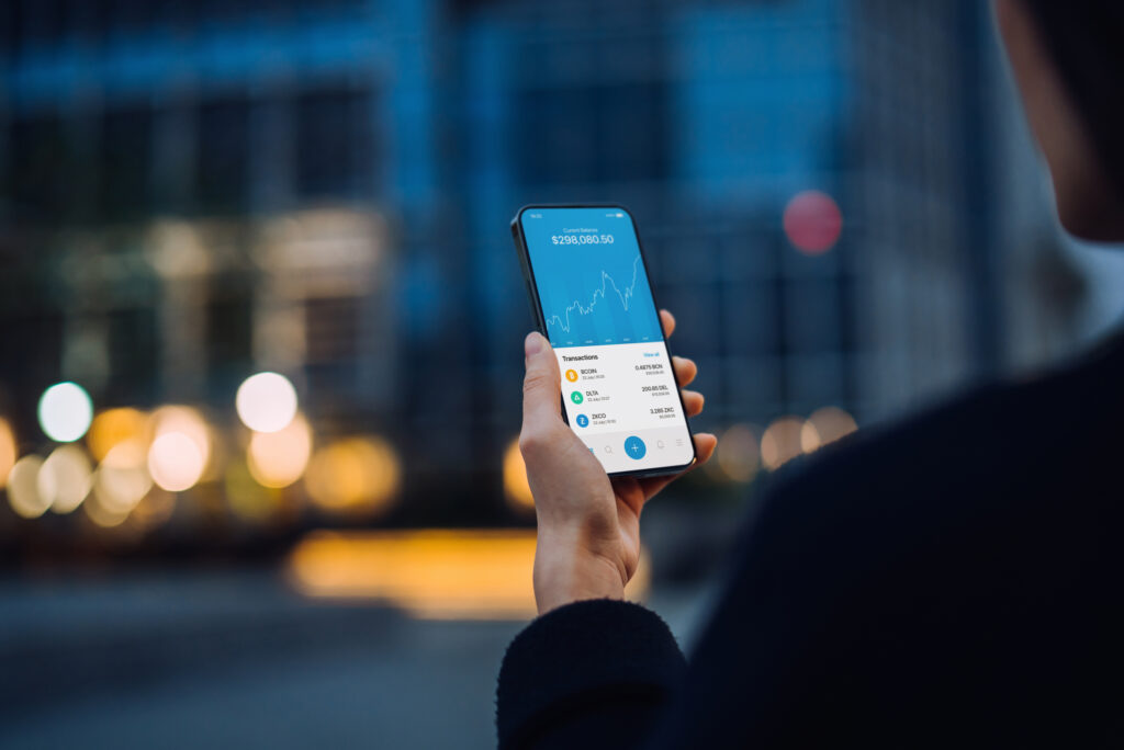8 Best Stock Picking Services for 2025: Money Crashers