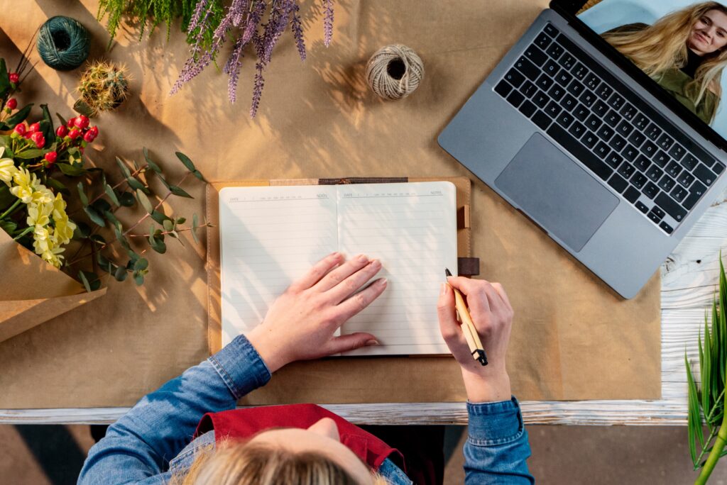 How to Make a Wedding Budget