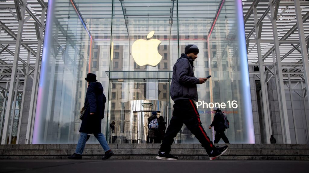 Cramer explains what Apple investors should do with the sinking stock