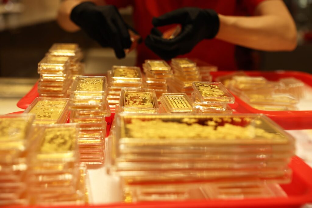 Gold Hits Record High and Miner Stocks Surge Amid Tariff Uncertainty