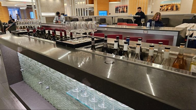 Indoors, Restaurant, Cafeteria