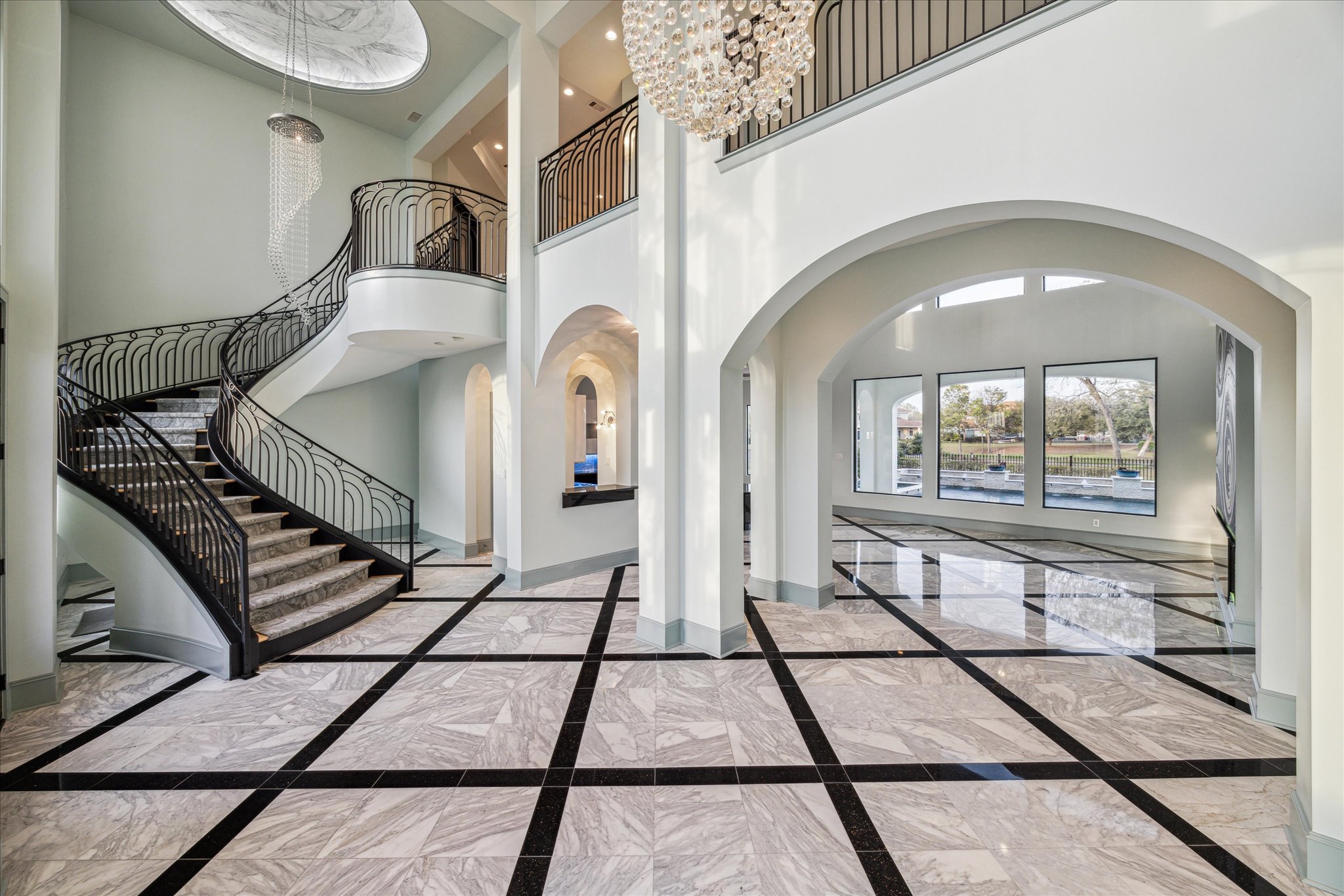 A home for sale by a golf course in Houston, Texas.