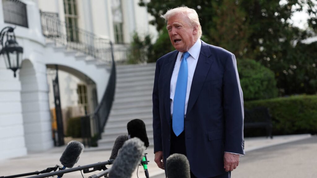 Trump's approval rating drops; voters have doubts on economy: Polls