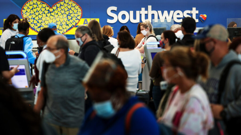 Southwest drops more bad news amid 'macroeconomic uncertainty'