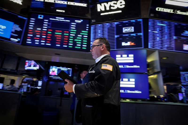 US stock futures tumble indicating another plummet on Wall Street