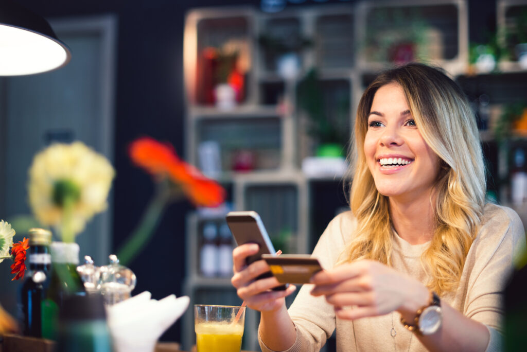 Better Fintech Stock: SoFi Technologies vs. Nu Holdings