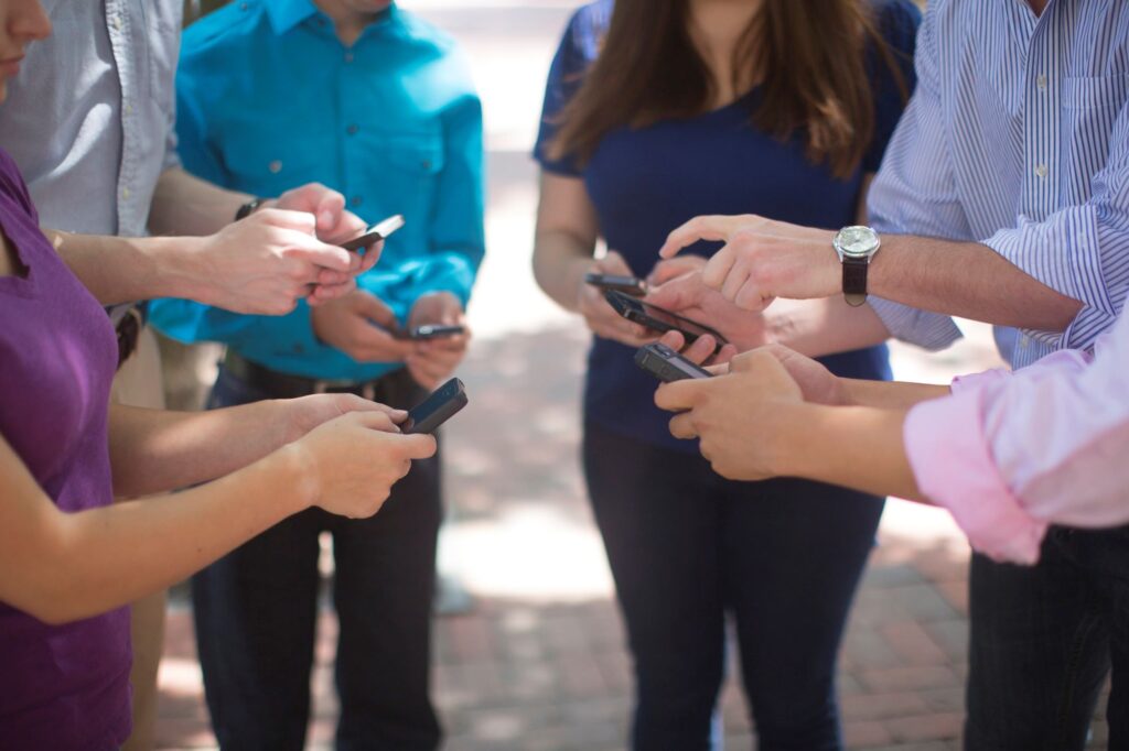 Is Meta Platforms' Business in Trouble?
