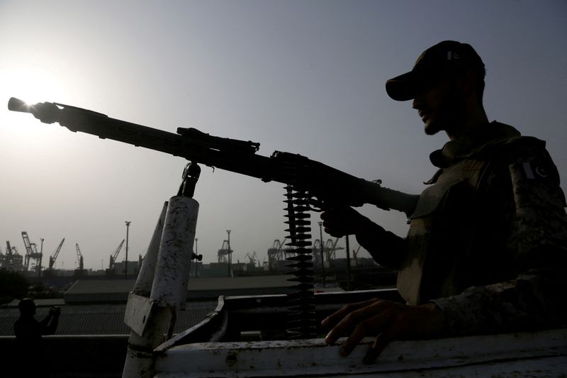 US offers to help India and Pakistan start talks, G7 also urges dialogue