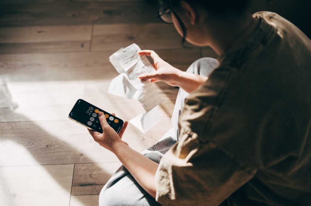 No Savings in Your 20s? Here's How to Start Building Wealth Now