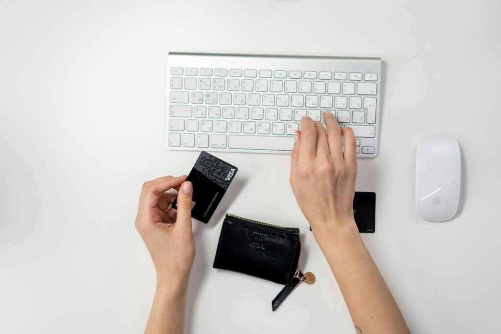 How to Save Money When Shopping Online