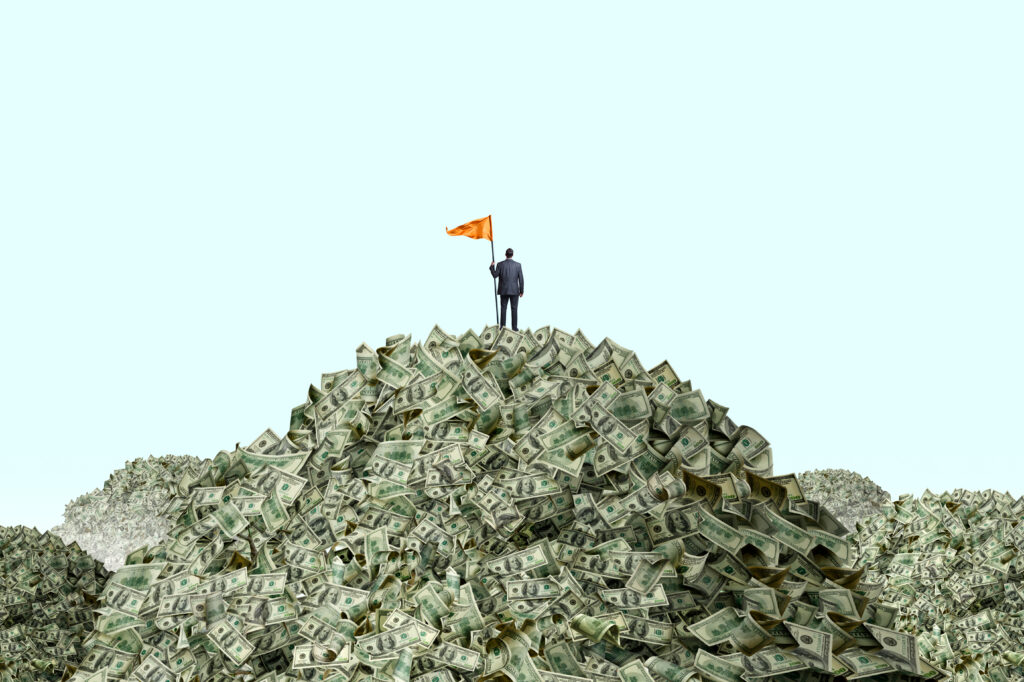 Prediction: Bitcoin Creator Satoshi Nakamoto Will Be Worth More Than Warren Buffett by the End of Summer