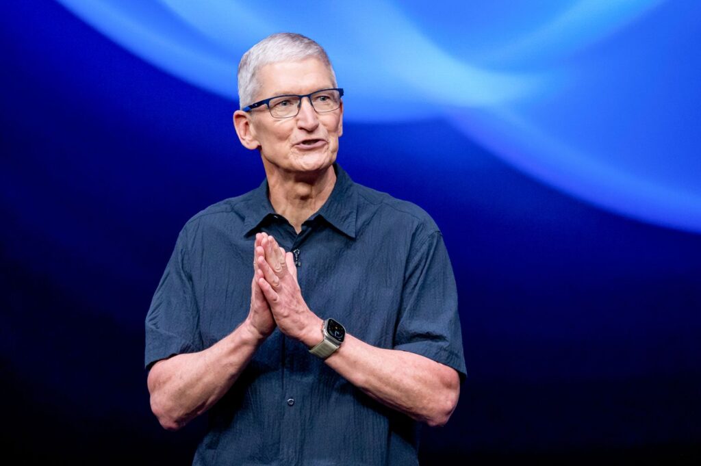 Tech CEOs Urge Young People to Rethink College Degrees Amid Industry Shifts