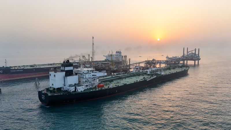Oil prices climb 2% on drop in US crude inventories as investors focus on Ukraine peace push
