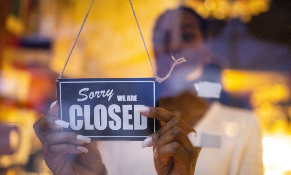 News Roundup: Shutdown Looms, Ticketmaster Targeted, EV Tax Break Ends