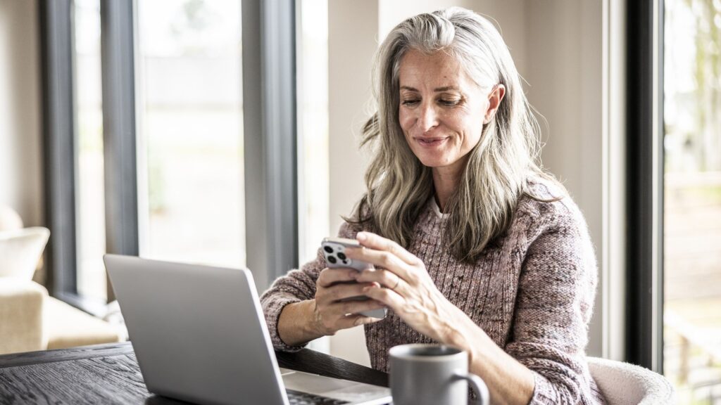 Eight Ways to Stay Safe When Making Cashless Payments