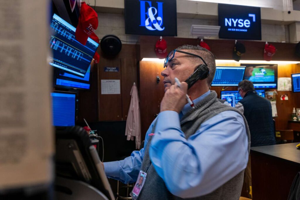 Stocks Gain as Investors Monitor China Trade Developments, Earnings Results; Oil Futures Jump