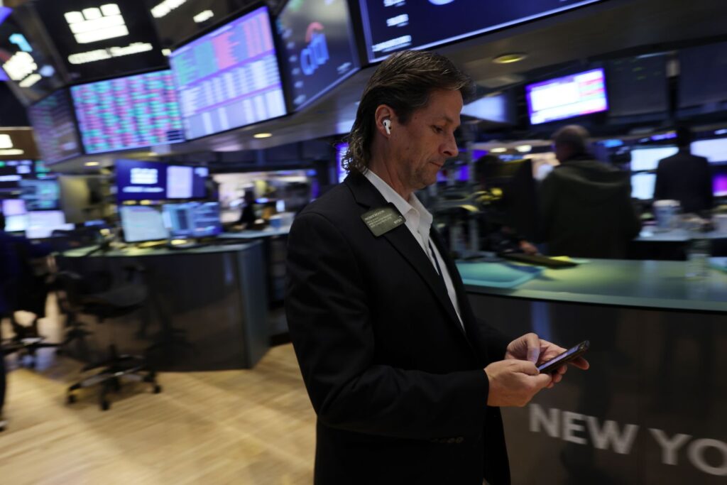 Stock Indexes Set Fresh Records on US-China Trade Optimism; Chipmaker Shares Surge