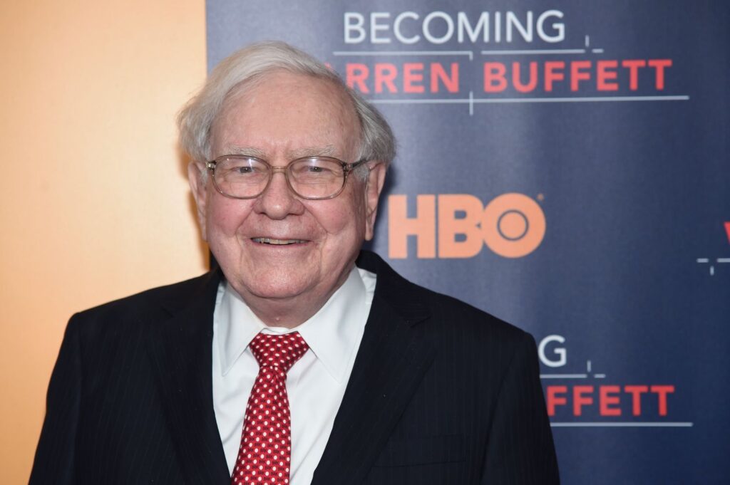 5 Simple Rules from Warren Buffett to Avoid Costly Investment Mistakes and Grow Wealth