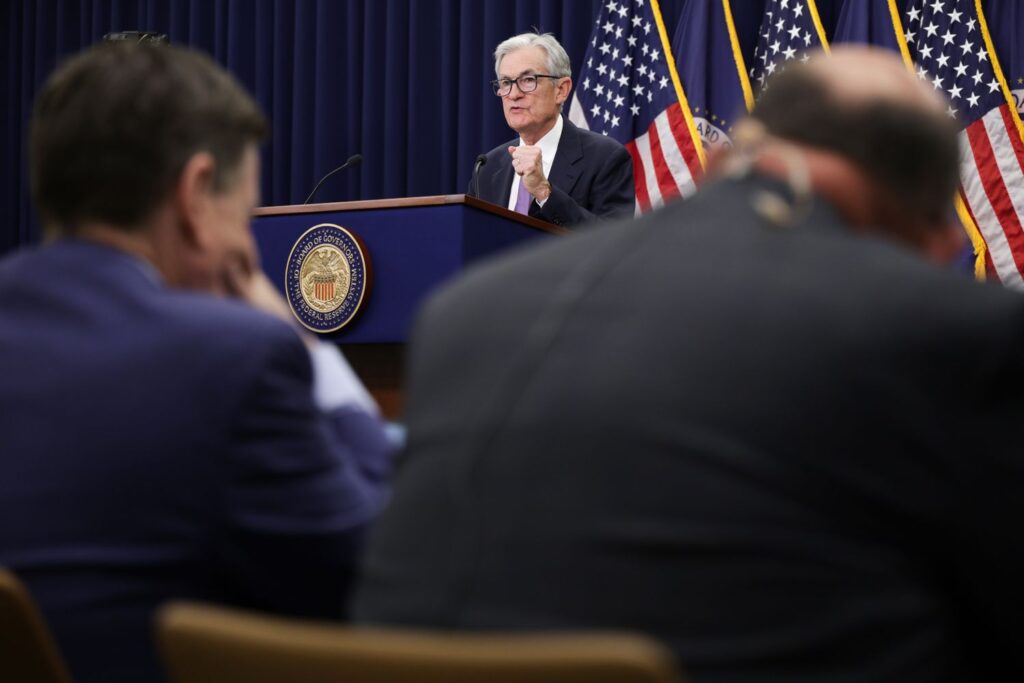 Fed Faces Tough Choices as Powell Acknowledges Policy Divisions