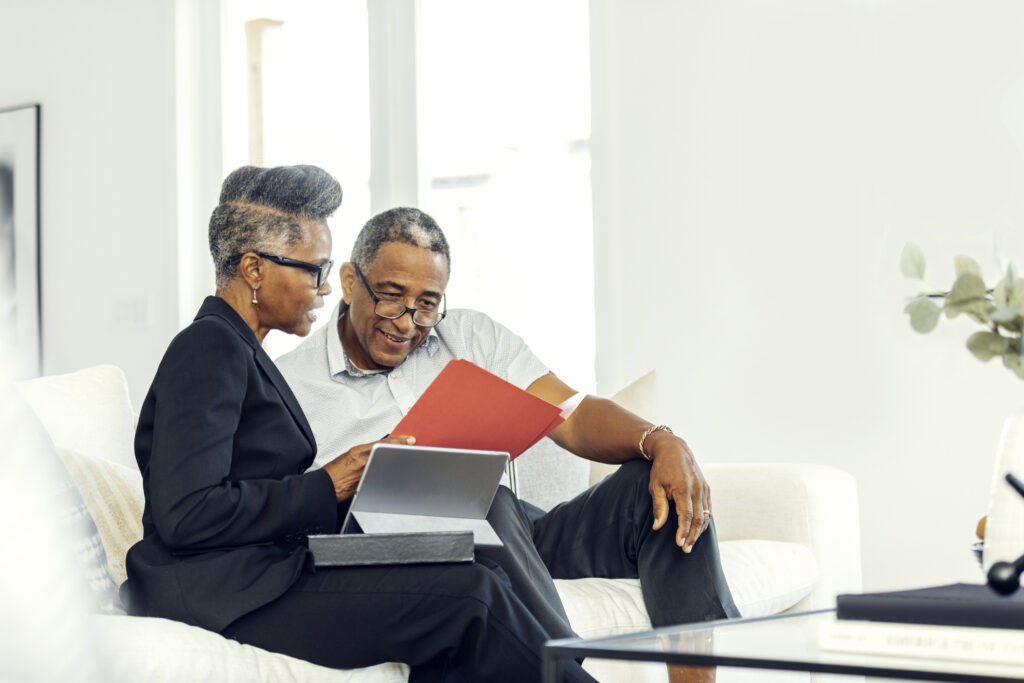 3 Reasons Retirees Should Not Enroll in Medicare Advantage for 2026