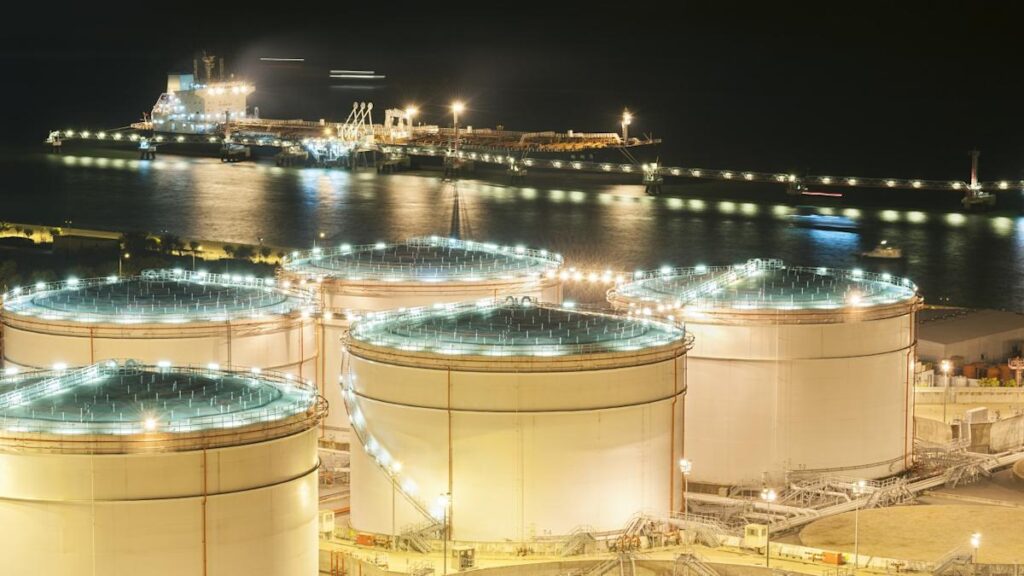 Trump Refilling Strategic Petroleum Reserve – Big Oil Could Benefit