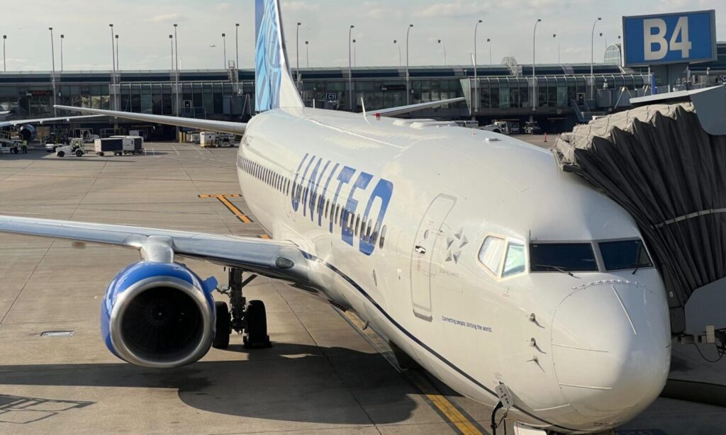 Aircraft, Airliner, Airplane