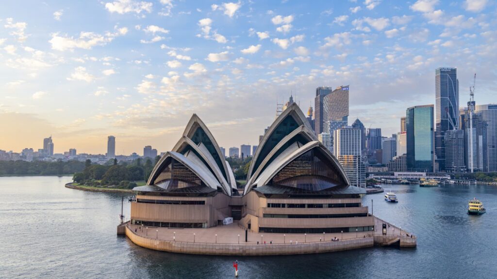 Asia markets fall, mirroring Wall Street losses ahead of Fed decision