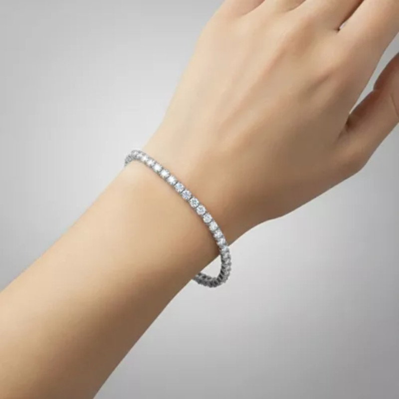 Macy's is selling a $110 tennis bracelet for just $26