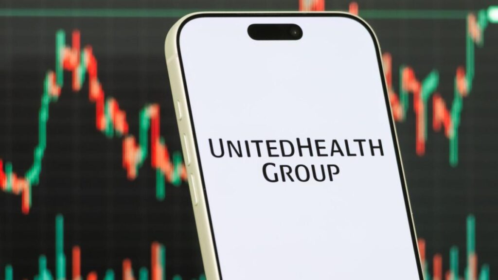 Is UnitedHealth a safe dividend stock after Medicare shock?