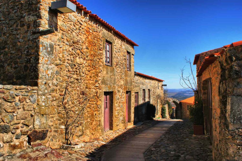 8 Quaint European Villages for a Comfortable and Inexpensive Retirement