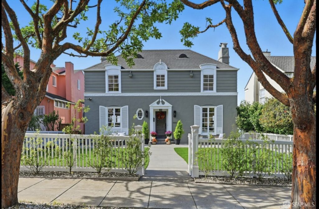 The Rarest Property Has An Enclosed Front and Back Yard