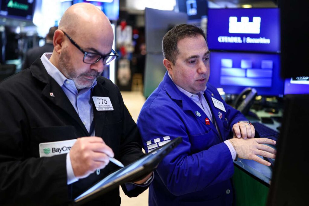 Major Indexes Plummet as Iran War Escalates; Dow Drops 1100 Points; Oil, Treasury Yields Jump Further
