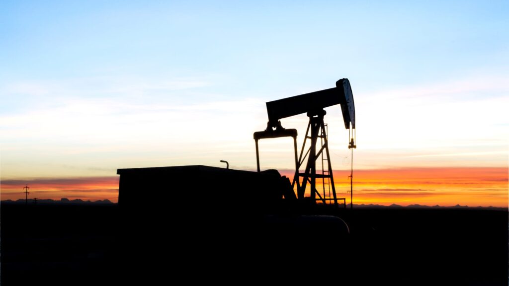 U.S. weighs releasing sanctioned Iranian crude