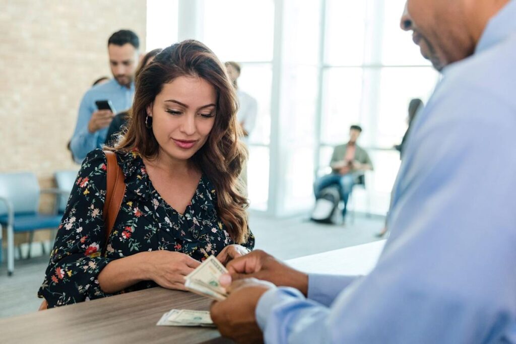 What's the Better Dividend Stock to Buy Right Now?