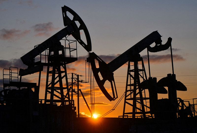 Oil bounces back above $100 after US, Iran talks end in stalemate