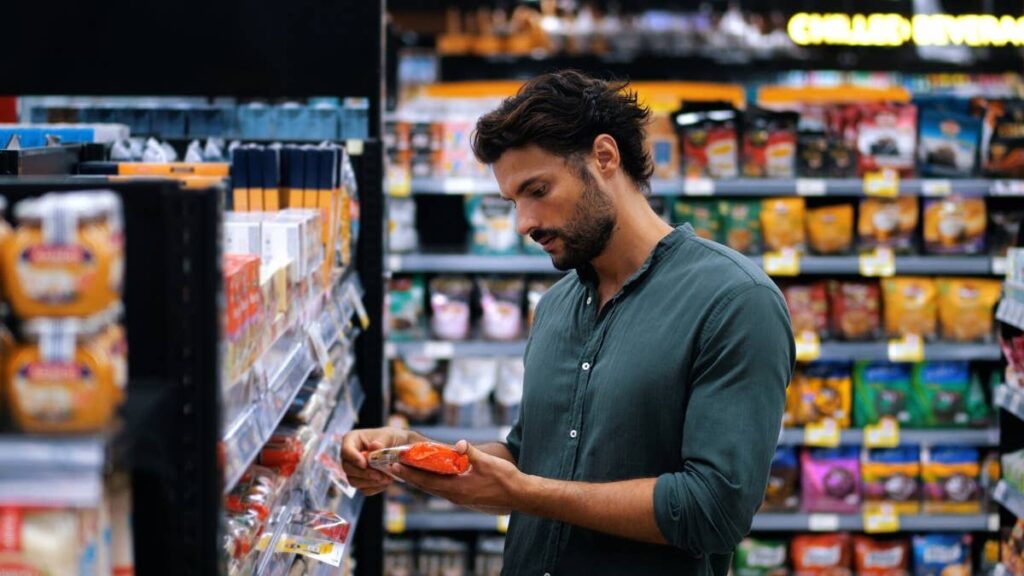 Troubled convenience store chain files for Chapter 11 bankruptcy