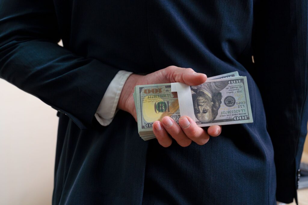 7 Investing Secrets to Maximize Your Wealth