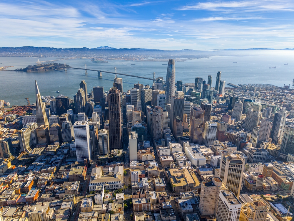 How Alex Shalavi Approaches Commercial Real Estate Investment and Development