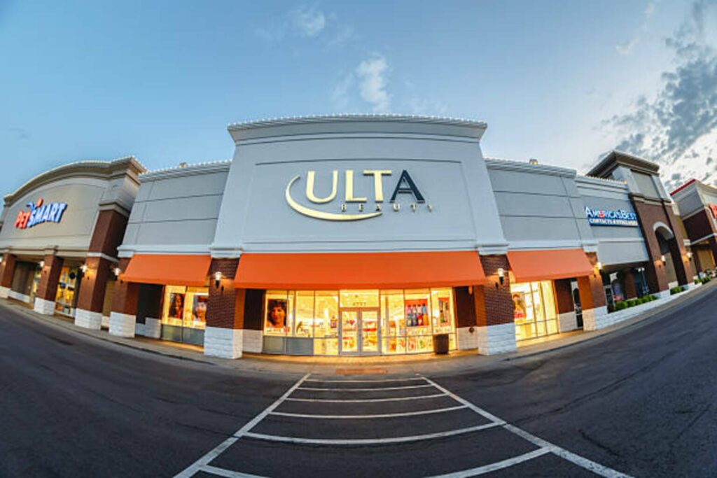 Ulta Beauty Stock: Market Share Gains At A Terrific P/E Ratio (NASDAQ:ULTA)