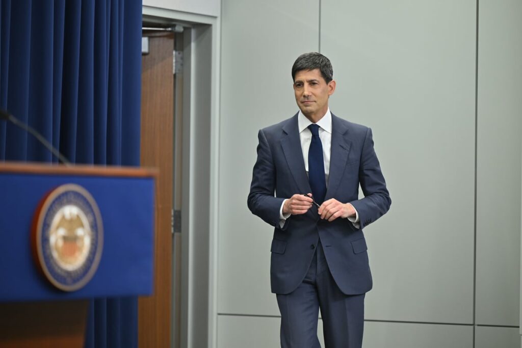 Kevin Warsh.