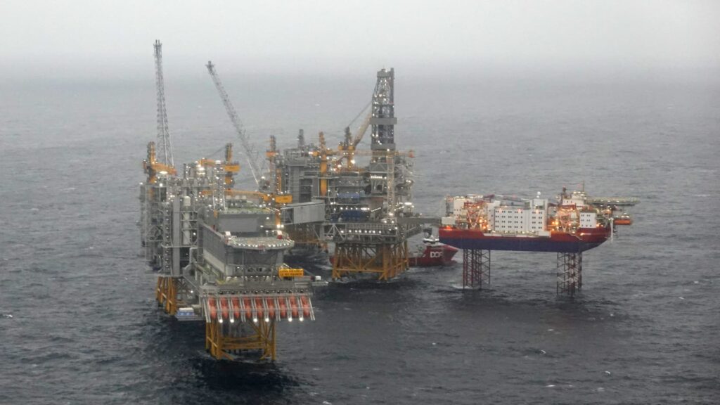 Brent breaks past $90 as U.S.-Iran conflict rages on