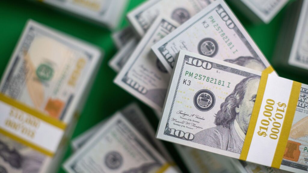 Cash Flow vs Income in Retirement: Avoid Overpaying Taxes