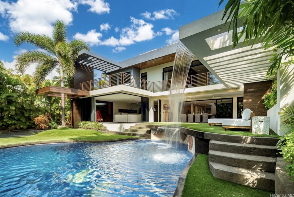 $8 million mansion in Paradise, Kahala, Honolulu is nice but too big