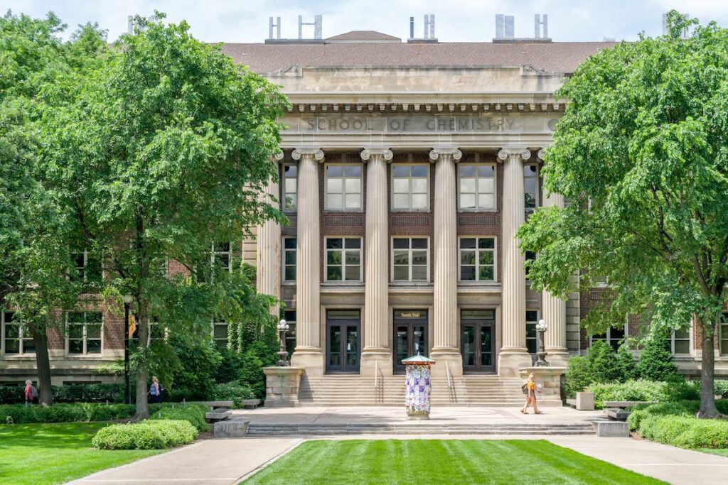 Smith Hall School of Chemistry on the east bank of the University of Minnesota.