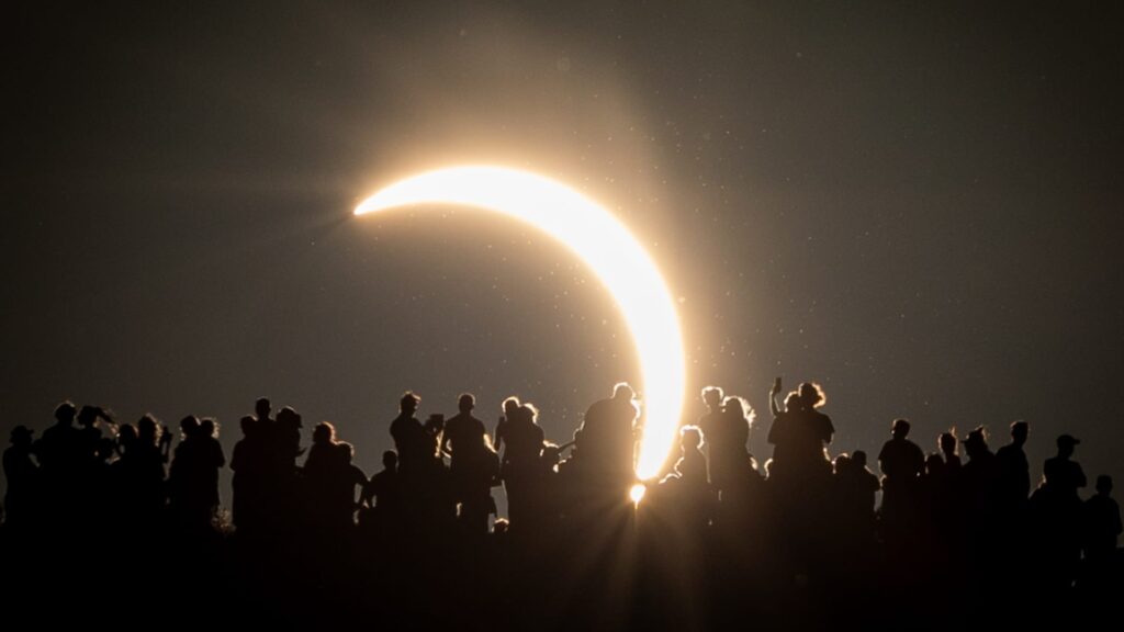Images of eclipse from Spain, UK, Europe