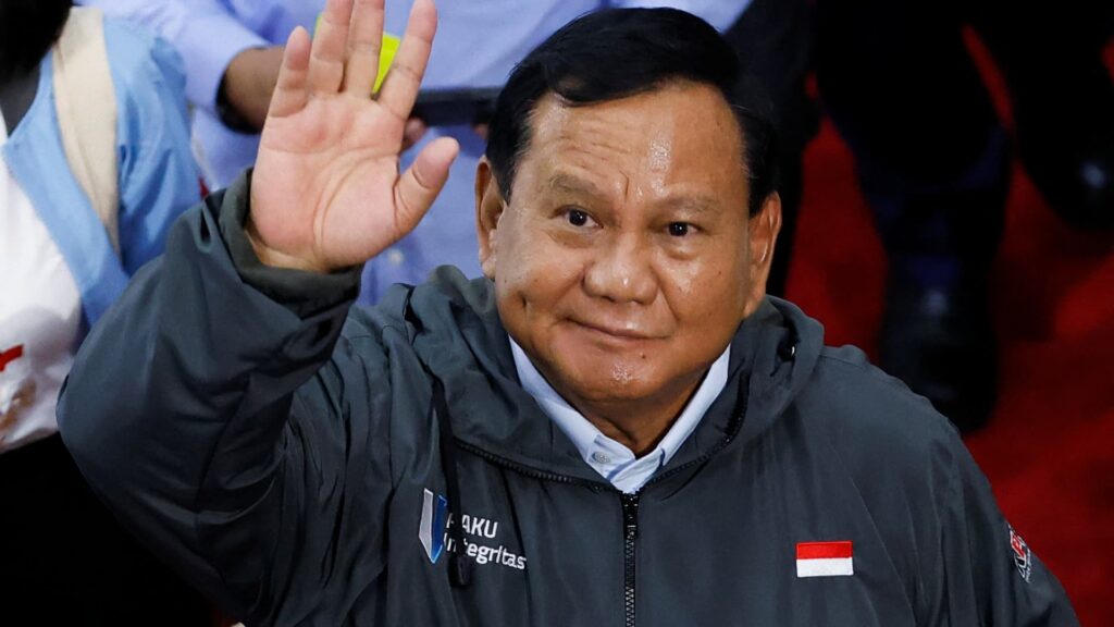 Indonesia's growth ambitions questioned by economists