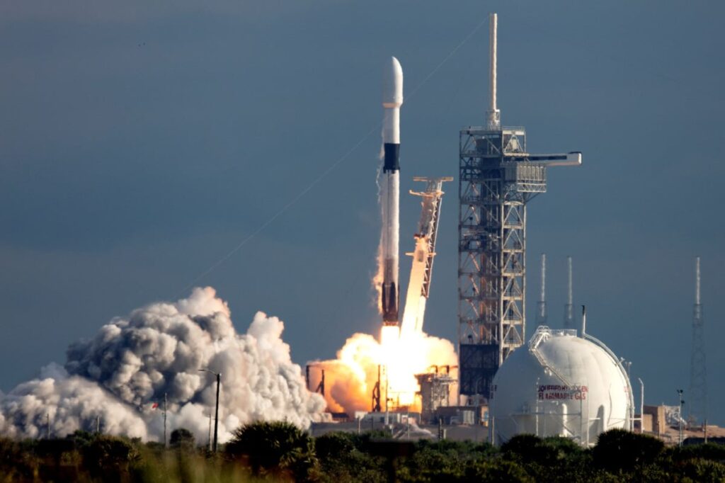 SpaceX Beat Expectations in Its First Earnings Report Since Going Public. Here's Why the Market Still Isn't Thrilled