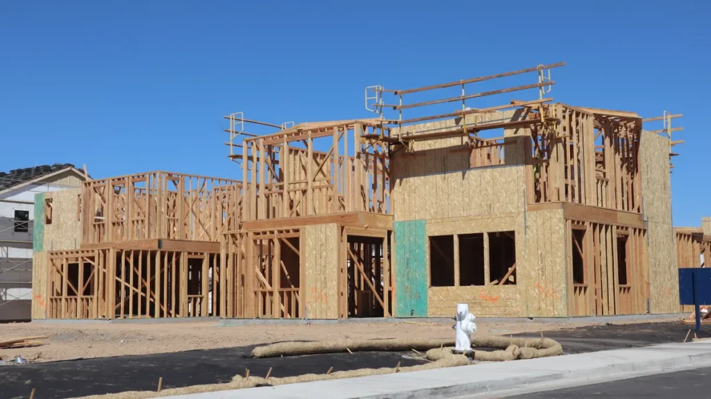 Taylor Wimpey Dividend Policy Cut Leaves Income Investors Facing a 3% Yield
