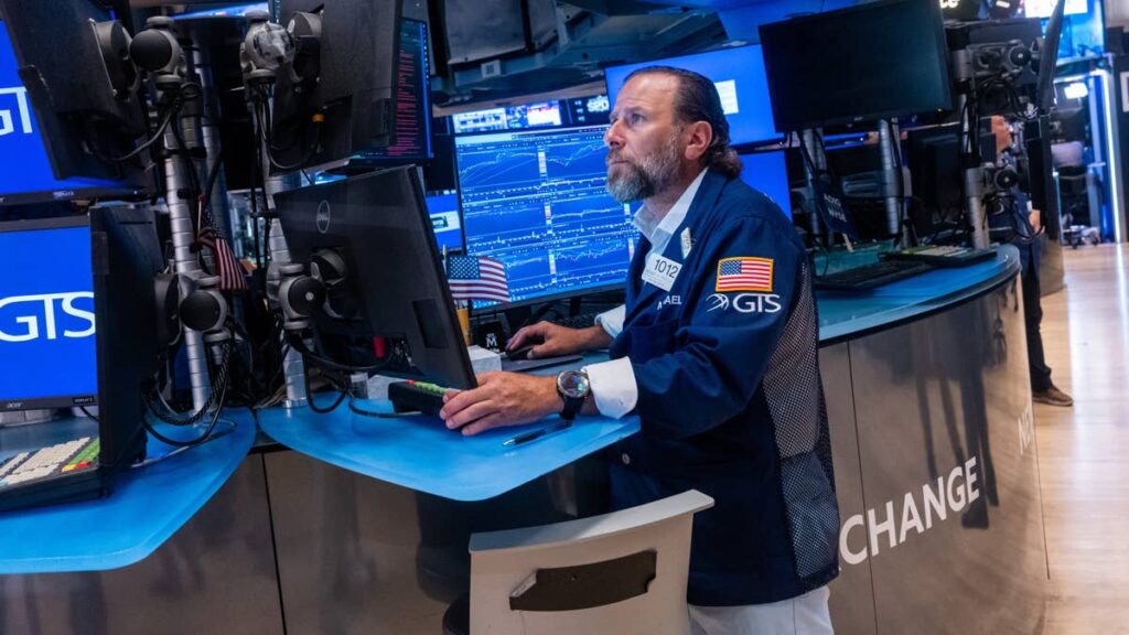Vanguard taps T. Rowe Price to run portions of key active equity funds
